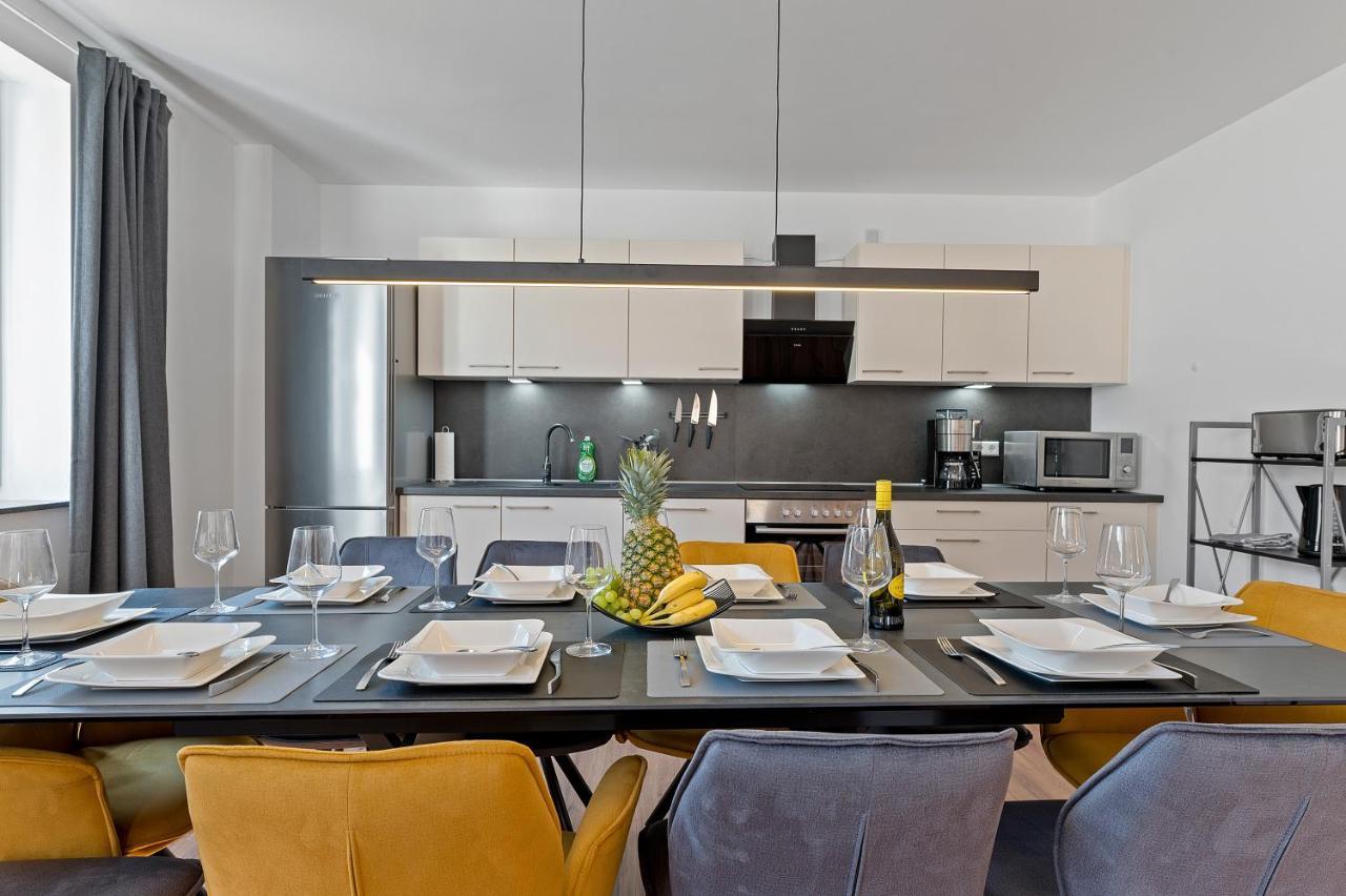 Golden Home With Barbecue, Yoga, Football Table Sinsheim Kültér fotó