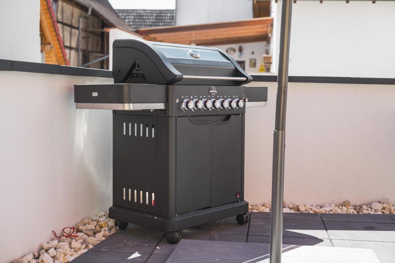 Golden Home With Barbecue, Yoga, Football Table Sinsheim Kültér fotó